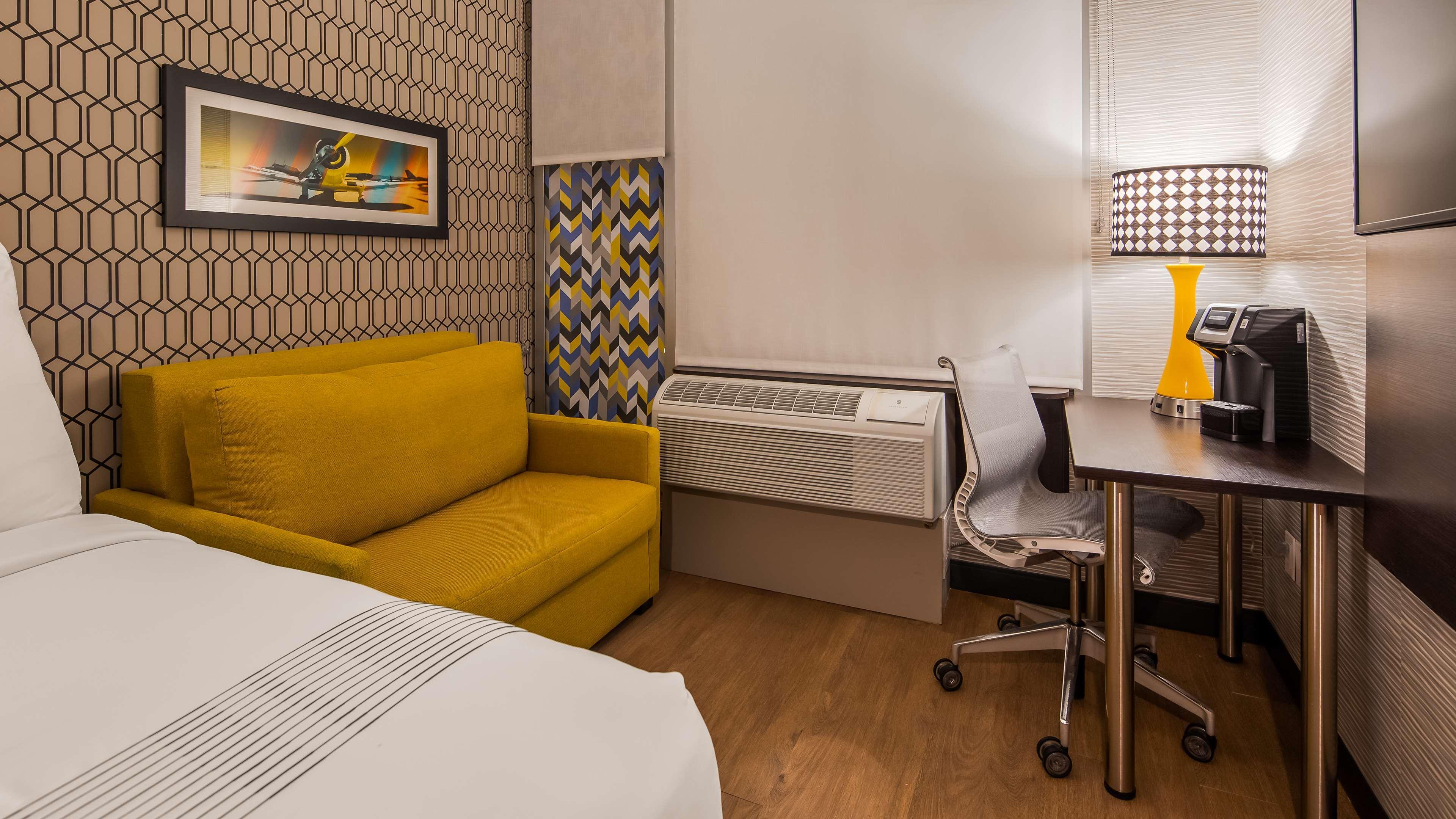 Glo Best Western Brooklyn Nyc New York Eksteriør billede