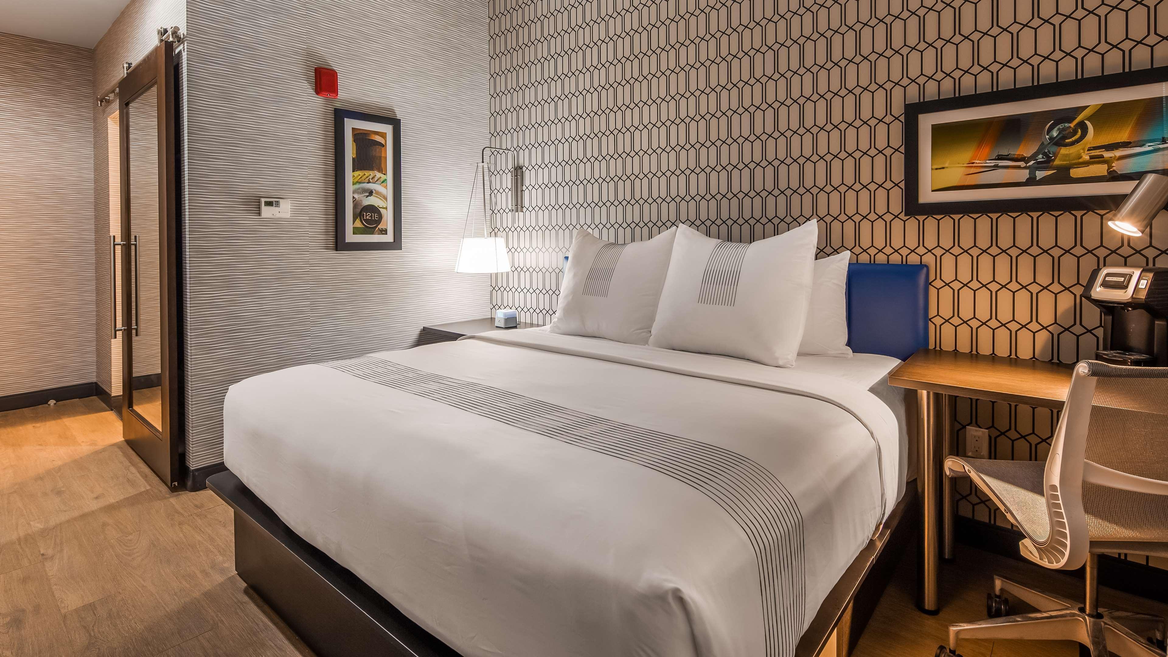 Glo Best Western Brooklyn Nyc New York Eksteriør billede